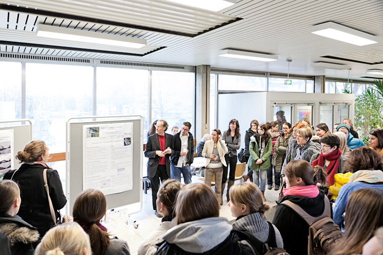 Posterpräsentationen im Foyer